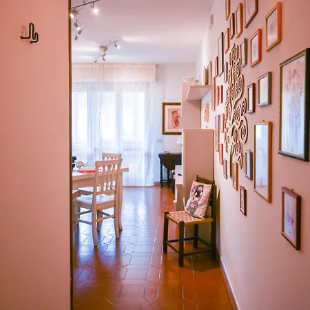 Pisa - Pine By The Sea Pisa Flat Apartment *